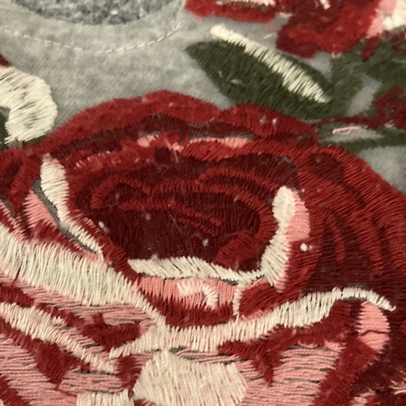 Coco + Jamieson Rose Appliqué Sweater - Picture 6 of 8